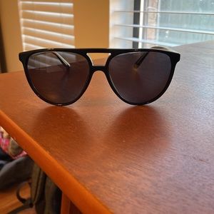 Burberry Pilot Sunglasses - Polarized